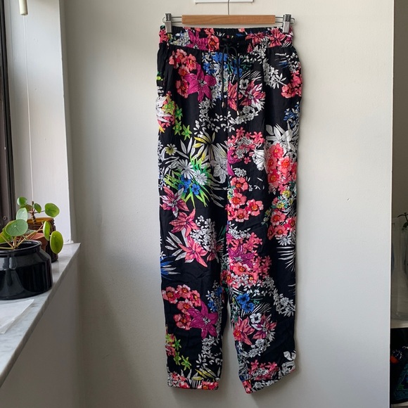 Pants - Lightweight floral, drawstring pants